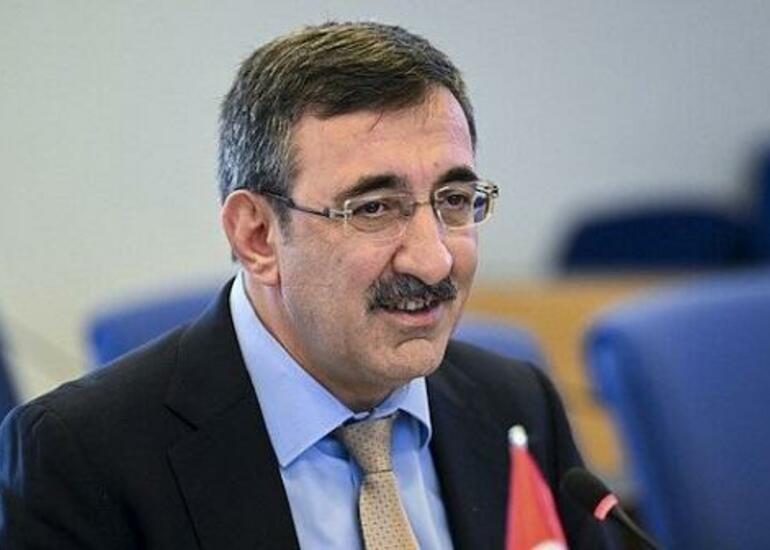 Cövdət Yılmaz Azərbaycana gəlir