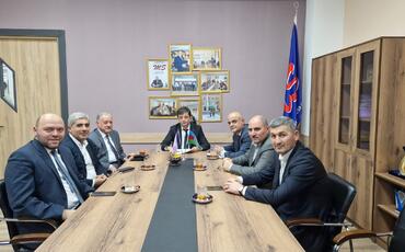 Mətbuat Şurasının Şikayətlər üzrə Komissiyasının iclası BDU-nun jurnalistika fakültəsindəki Mətbuat Şurası auditoriyasında keçirilib