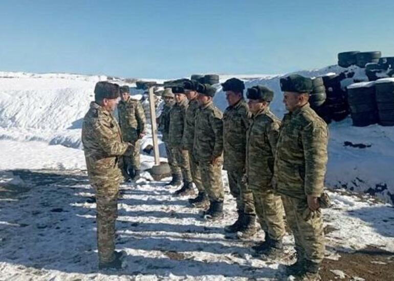Zakir Həsənov bir qrup zabiti Qarabağa göndərdi