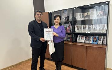 Ruslan Əliyev müharibə veteranının anasını təltif edib