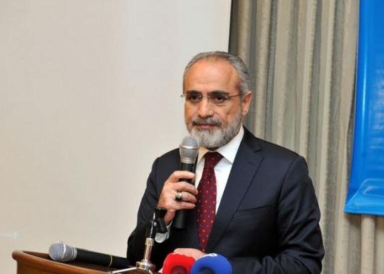 Topçunun Əliyevə təbriki: Bir ananın iki oğlu...