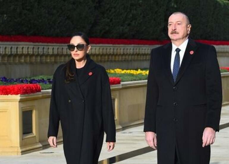 İlham Əliyev Şəhidlər xiyabanını ziyarət etdi