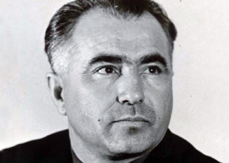 Üzeyir ruhlu sənətkar