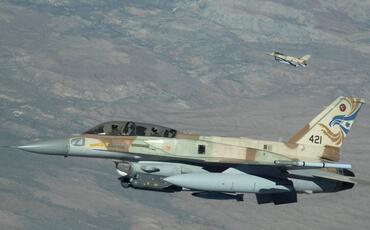 İsrail Hizbullahın hərbi obyektlərini vurdu