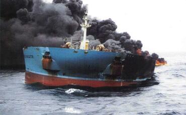 Rusiyada "Yermak" gəmisi yandı