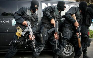 İranda 190 min polis hazır vəziyyətə gətirildi