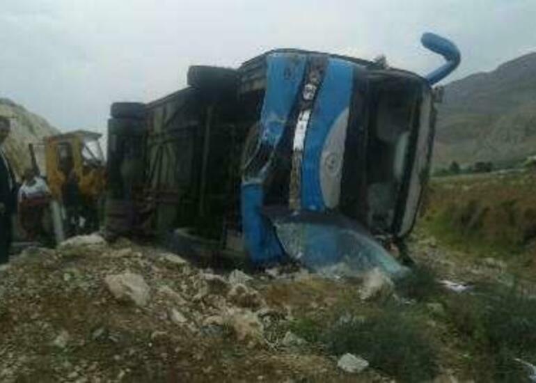 Təbriz-Urmiya yolunda ağır qəza: 1 ölü, 22 yaralı