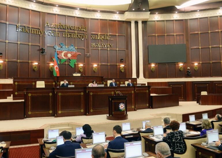 Sabiq deputatlar bu qədər pensiya alacaq - Yeni qərar