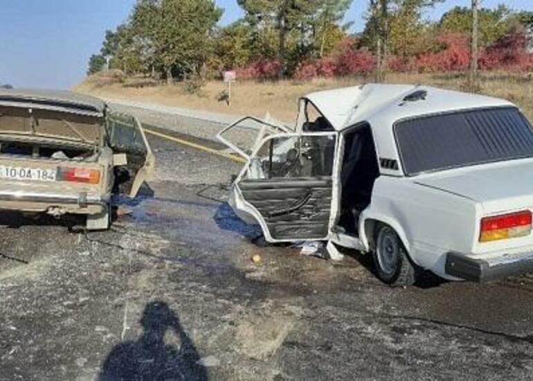 Sürücülük hüququ olmayan şəxs qəza törətdi: ölən var