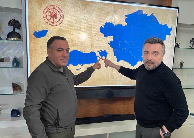Oktay Kaynarca Emin Həsənli ilə bir arada
