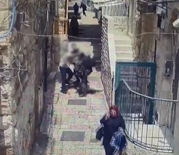 Türkiyəli turist Qüdsdə İsrail polisini bıçaqladı