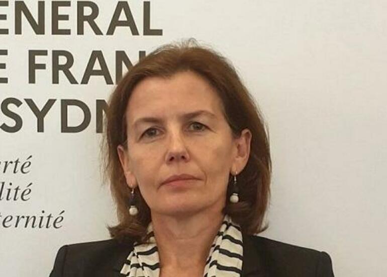 Makronun geri çağırdığı səfir Bakıya qayıtdı