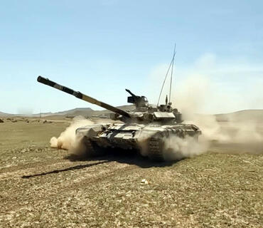 Azərbaycan Ordusunda tank bölmələrinin döyüş hazırlığı məşğələləri keçirilir