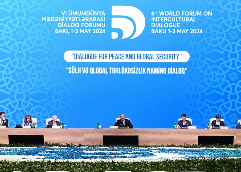 Azərbaycan daxilində hər zaman müsbət mədəniyyətlərarası dialoq olub