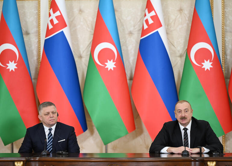 Prezident İlham Əliyev və Baş nazir Robert Fitso mətbuata bəyanatlarla çıxış ediblər