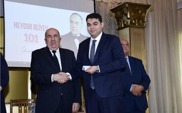 Əbədiyaşar Lider