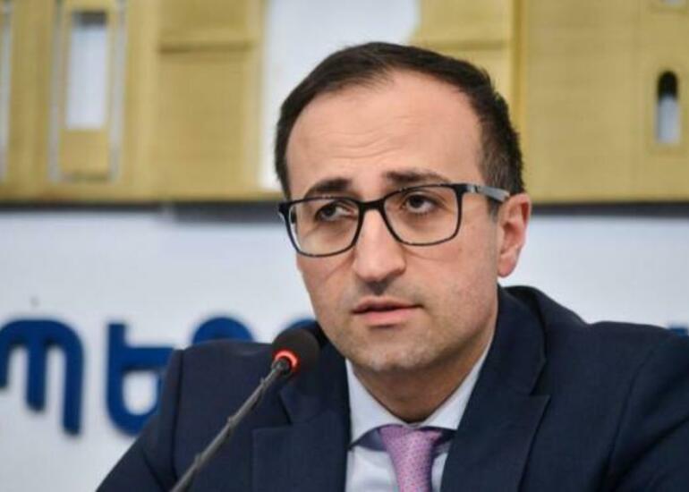 Erməni kilsəsinin “1700 illik tarixi” mifdir - Torosyan