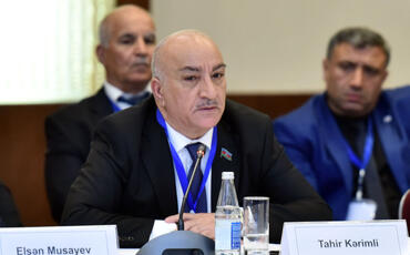 Siyasi partiyalarla dövlət orqanlarının konstruktiv əməkdaşlığının inkişaf etdirilməsi məsələləri müzakirə olunub