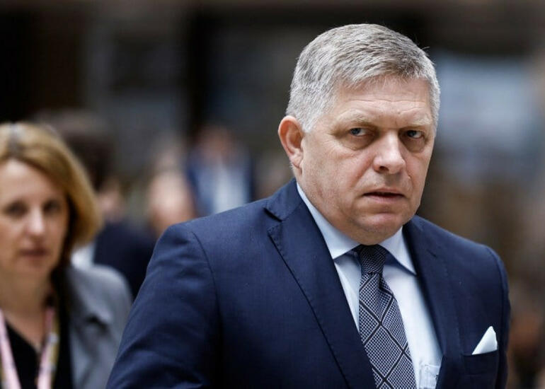 Fitso Bratislava xəstəxanalardan birinə köçürülə bilər