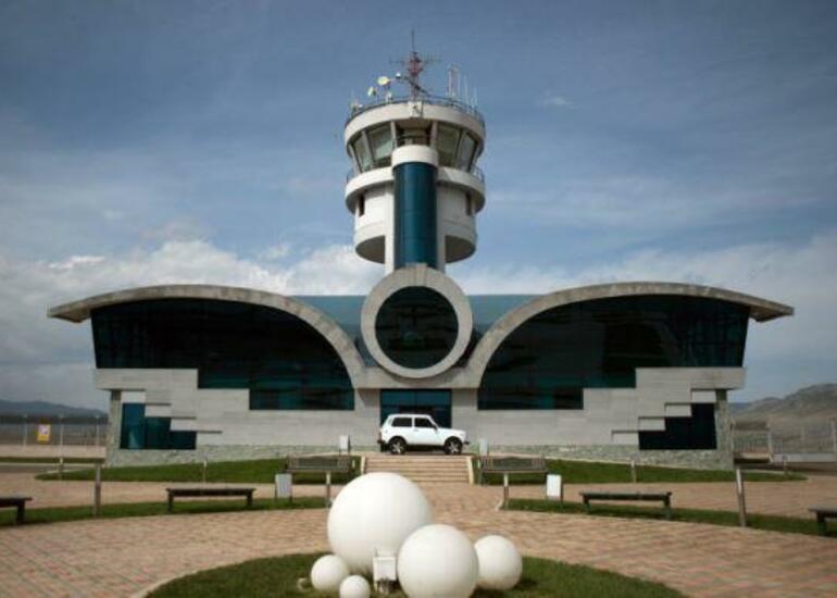 Ermənilər Xocalı aeroportunu niyə bu formada tikib?