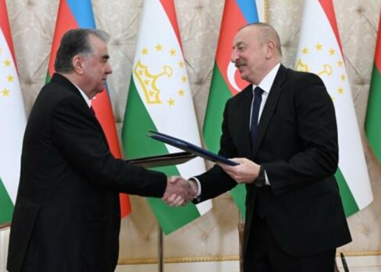 Azərbaycan və Tacikistan arasında yeddi sənəd imzalandı