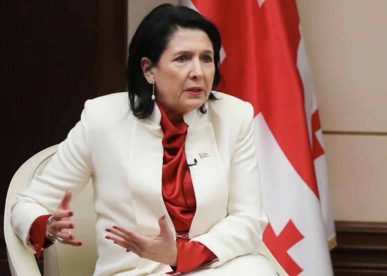 Gürcüstan parlamentinin komitəsi Prezidentin “xarici agentlər” haqda qanun layihəsinə vetosunu ləğv edib