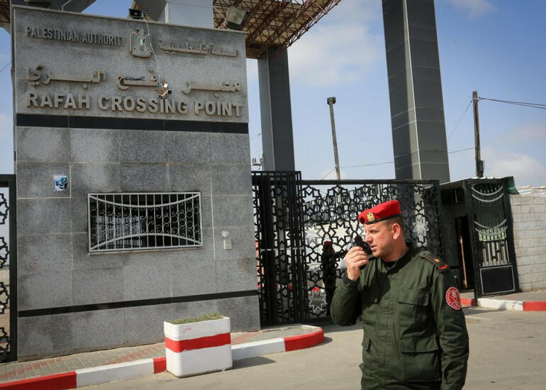 KİV: İsrail və Misir hərbçiləri arasında atışma olub