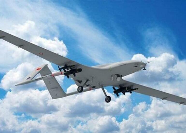 Ukrayna bu aerodromu “Bayraqdar”larla doldurdu