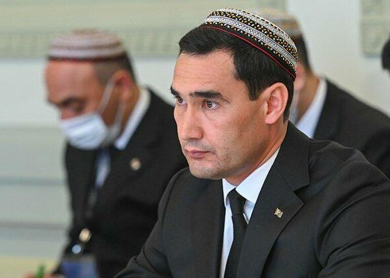 Berdiməhəmmədov nazir və komandana töhmət verdi