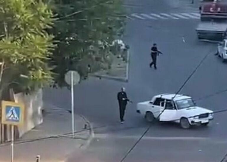 Polisin son sözü: Onsuz da məni öldürəcəklər, sən gizlən!