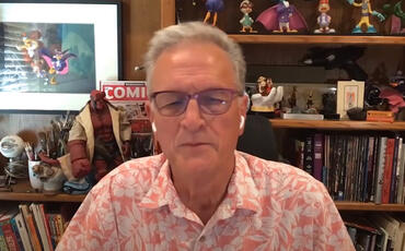 Ted Stouns: “Malefisenta” filmindəki obrazı “Yatmış gözəl”dən götürmüşəm – VİDEO