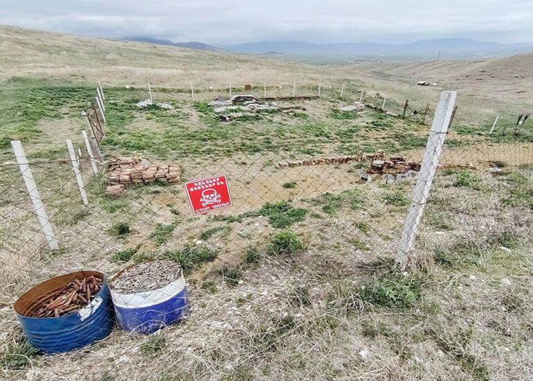 Xocalıda xeyli sayda döyüş sursatı aşkarlandı - Video