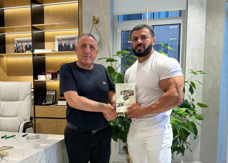 İş adamı Avropa çempionu ilə görüşüb