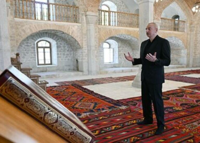 Prezident Gövhər Ağa məscidinin açılışında... - Foto