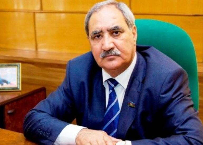 Fəzail Ağamalı geri çəkildi, qızı namizəd oldu