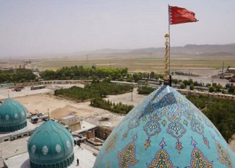 İran “qisas bayrağı”nı qaldırdı