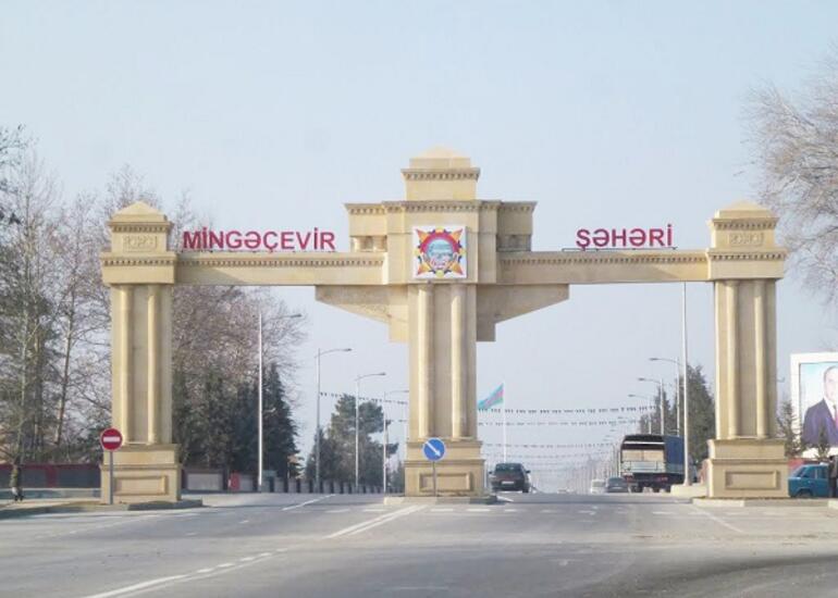 Mingəçevirdə 2 nəfər bir-birini bıçaqladı