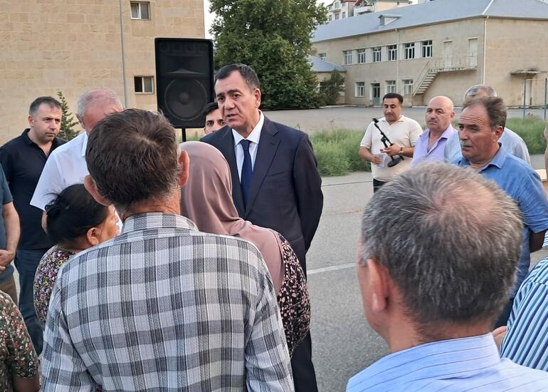 Qüdrət Həsənquliyev seçicilərlə növbəti görüşünü keçirib