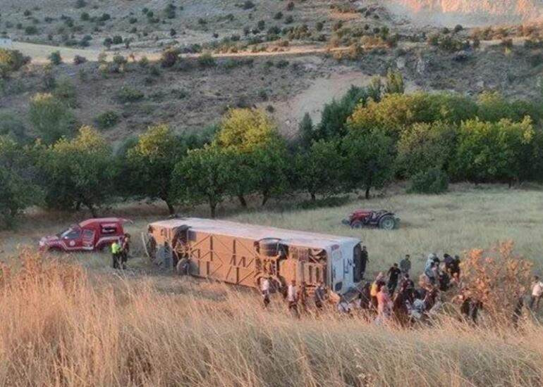 Türkiyədə ağır yol qəzası olub, 22 nəfər yaralanıb