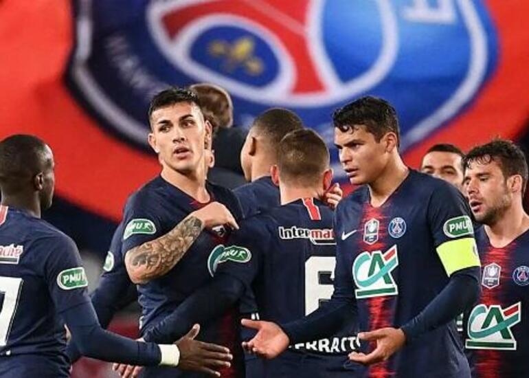 PSJ 19 yaşlı futbolçunu transfer etdi