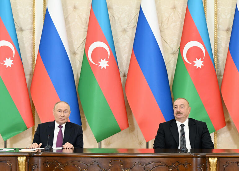 Azərbaycan və Rusiya liderləri Bakıda regional gündəliyə dair bir sıra məsələləri müzakirə ediblər