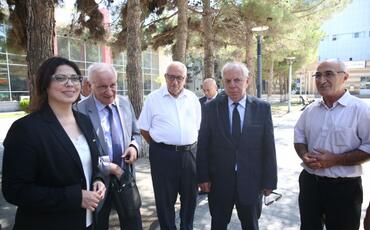 Səbinə Salmanova "Dostlar" klubunda ziyalılarla görüşüb