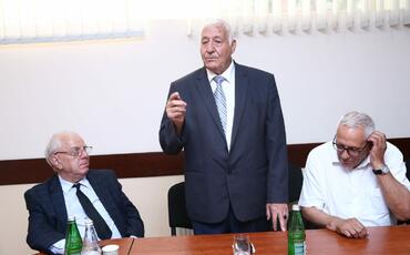 Səbinə Salmanova "Dostlar" klubunda ziyalılarla görüşüb