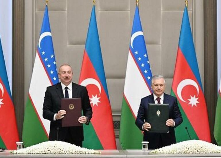 Azərbaycanla Özbəkistan arasında 12 sənəd imzalandı