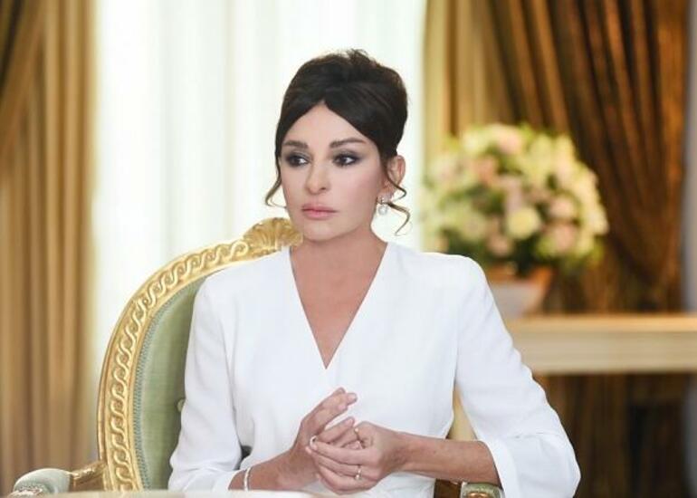 Mehriban Əliyeva Özbəkistanın birinci xanımı ilə görüşdü