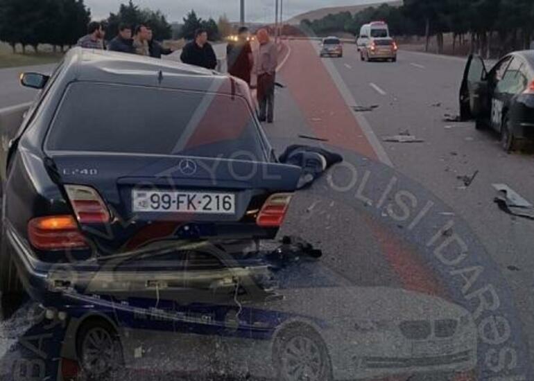 "Mersedes" hasara çırpıldı: ölən var