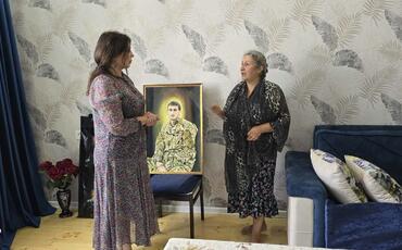 Səbinə Salmanova Vətən Müharibəsində qəhramanlıq göstərmiş şəhid ailələri ilə görüşüb