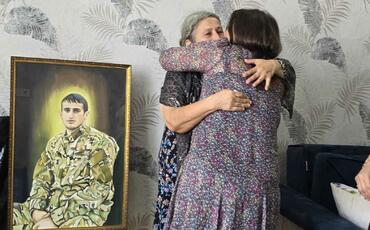Səbinə Salmanova Vətən Müharibəsində qəhramanlıq göstərmiş şəhid ailələri ilə görüşüb