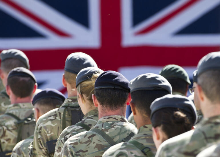 Britaniya ordusunda maaşların artırılması üçün hərbi təlimlər azaldılır