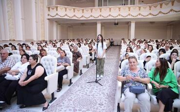 Səbinə Salmanova növbəti izdihamlı görüş keçirdi